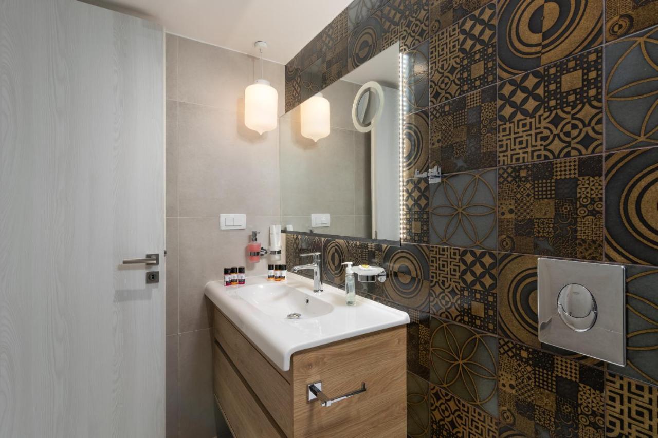 Orama Suites Milos Adamantas  Bagian luar foto