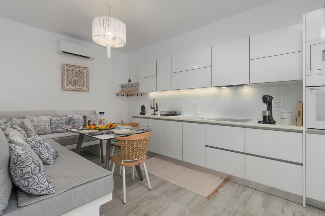 Orama Suites Milos Adamantas  Bagian luar foto